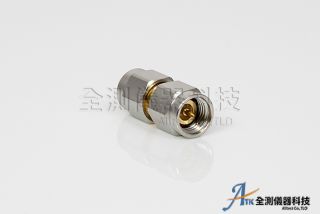 RF Adapter 高頻轉接頭全測儀器儀器科技依照客戶需求客製化各式RF元件耗材，SMA、2.4mm、2.92mm、3.5mm、1.85mm、1mm、N、SMP、SMPM、NMD、鍍金、鍍鎳、不鏽鋼各式樣材質。 如希望得到最新產品資訊、儀器校正、儀器維修、高頻連接零組件相關問題，請聯繫我們。